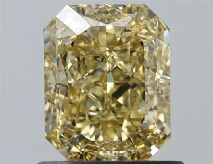 1.01ct Radiant Natural Diamond (Colour Fancy Yellow, Clarity VVS1, GIA Certified)