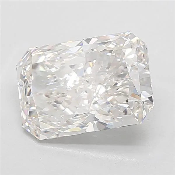 4.51ct Radiant Lab Grown Diamond (Colour F, Clarity VVS2, IGI Certified)