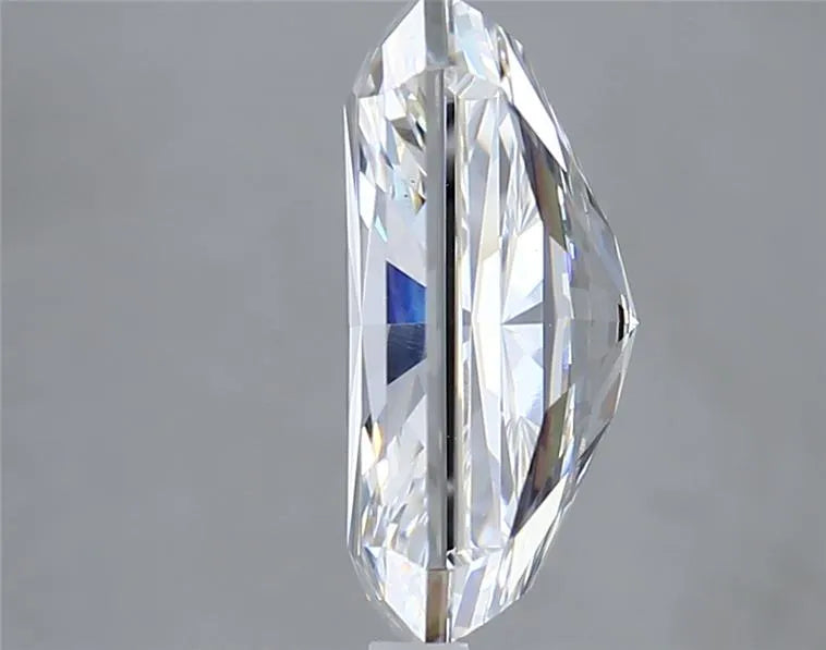 4.05 Carats RADIANT Diamond