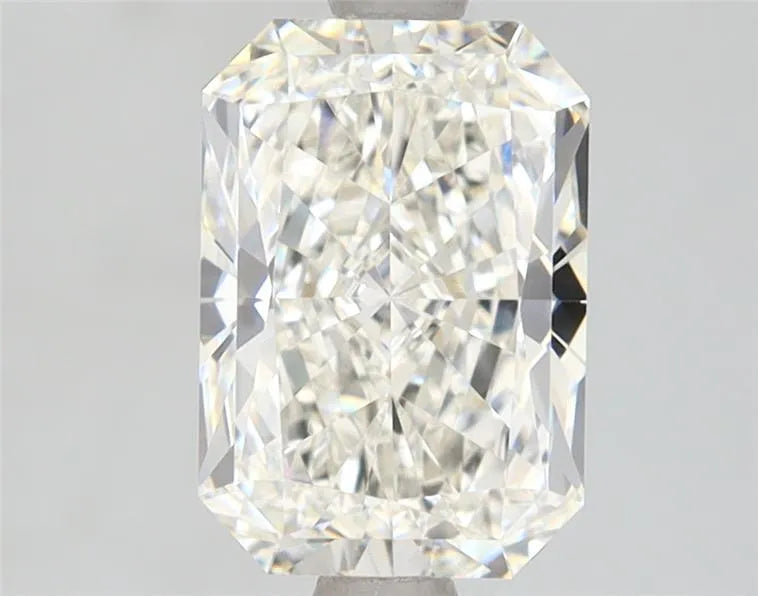 2.03ct Radiant Lab Grown Diamond (Colour G, Clarity VVS2, IGI Certified)