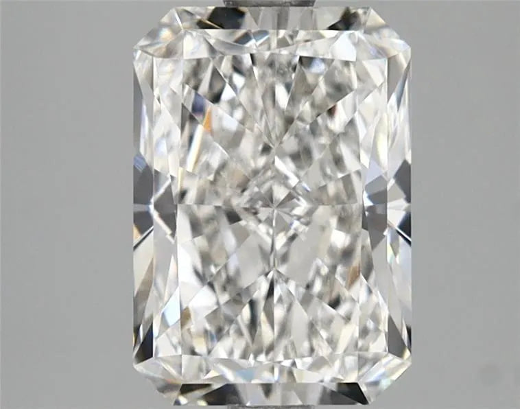 2.35ct Radiant Lab Grown Diamond (Colour F, Clarity VVS2, IGI Certified)