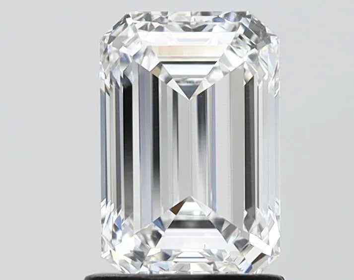 1.50ct Emerald Lab Grown Diamond (Colour E, Clarity VS2, IGI Certified)