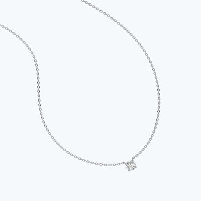 4 Claw Solitaire Pendant
