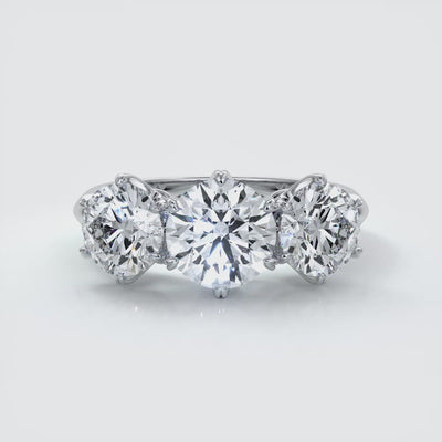 Six claw trilogy 2.0ct Centre