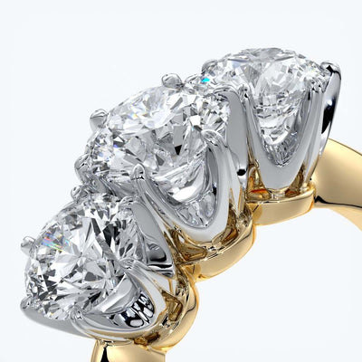 Six claw trilogy 1.0ct Centre