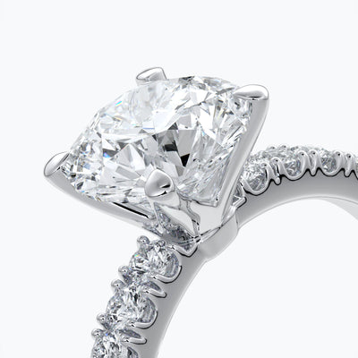2.0 Carat round 4 claw, Non cathedral