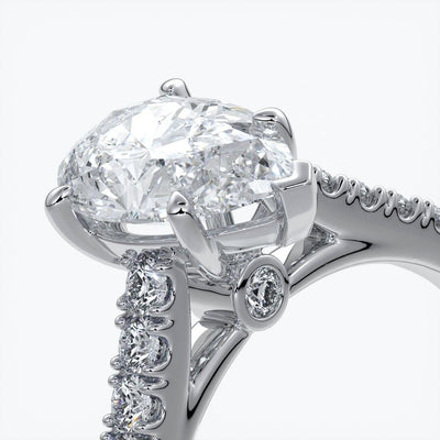 Pear 5 claw diamond band