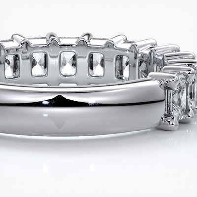 Radiant wedding band