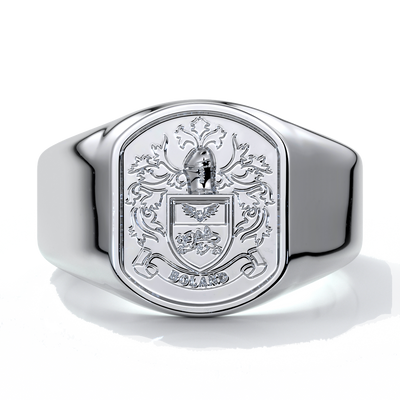 White gold men’s wedding ring with shield-styled crest